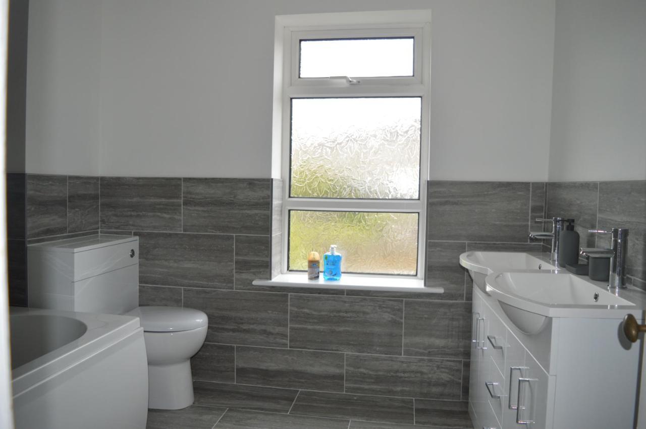 The Crandale Road House Villa Bath Exterior photo